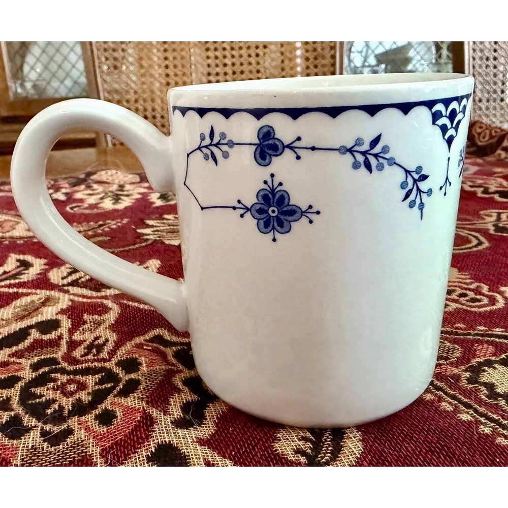 Vintage Johnson Brothers Blue Cloud Coffee Mug |‎ Scalloped Floral Ironstone Cup
